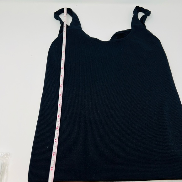 NWOT Guess Black Fitted Shapewear Tank Top Black Thick Very Stretchy Size XS/S - Picture 7 of 7